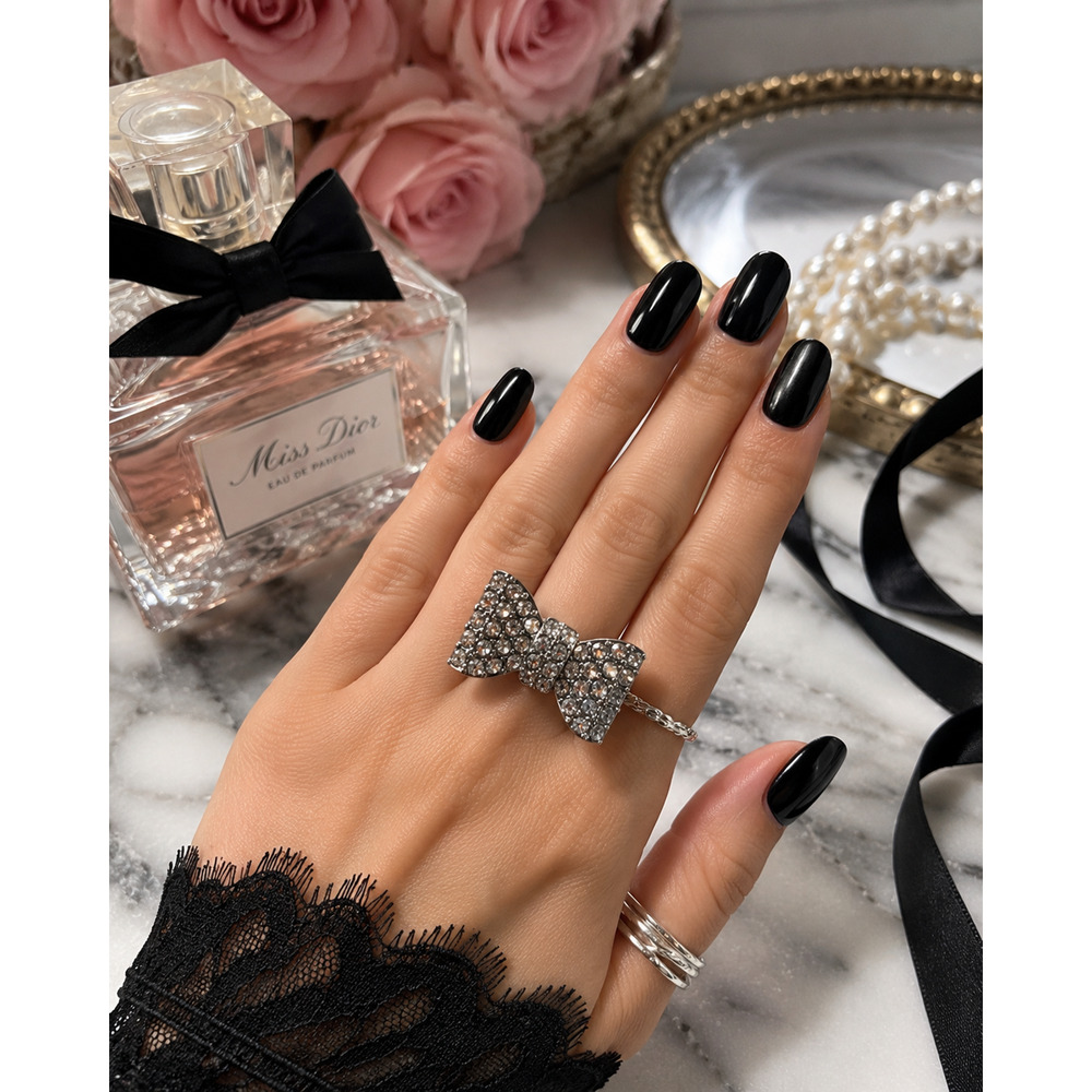 Rhinestone Bow Ring Silver Tone Cocktail Statement Ring Size 6 Gothic Glam Bling